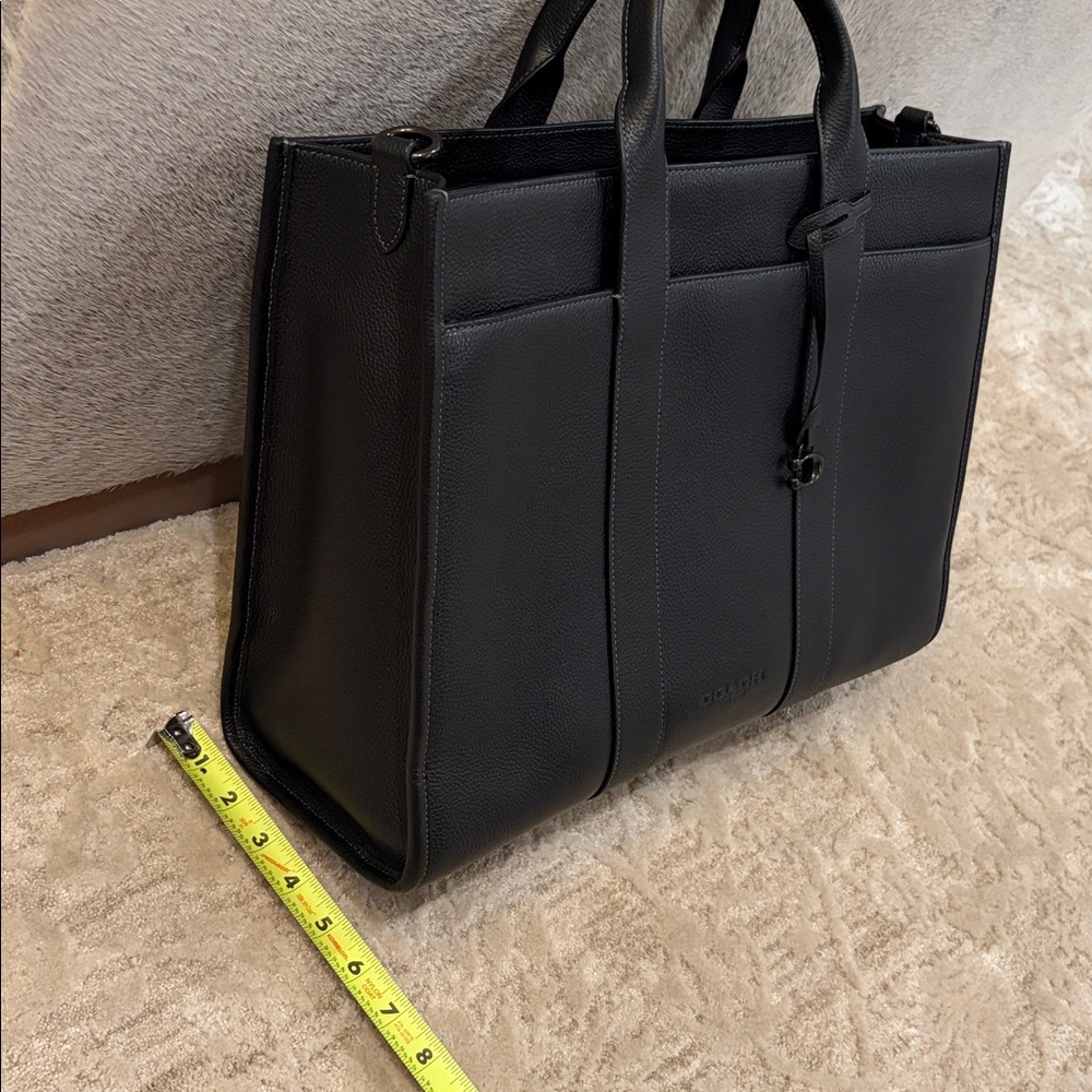 Coach Black Pebbled Leather Structured Tote / Work Bag - 2025, luxury collection - Picture 11 of 11